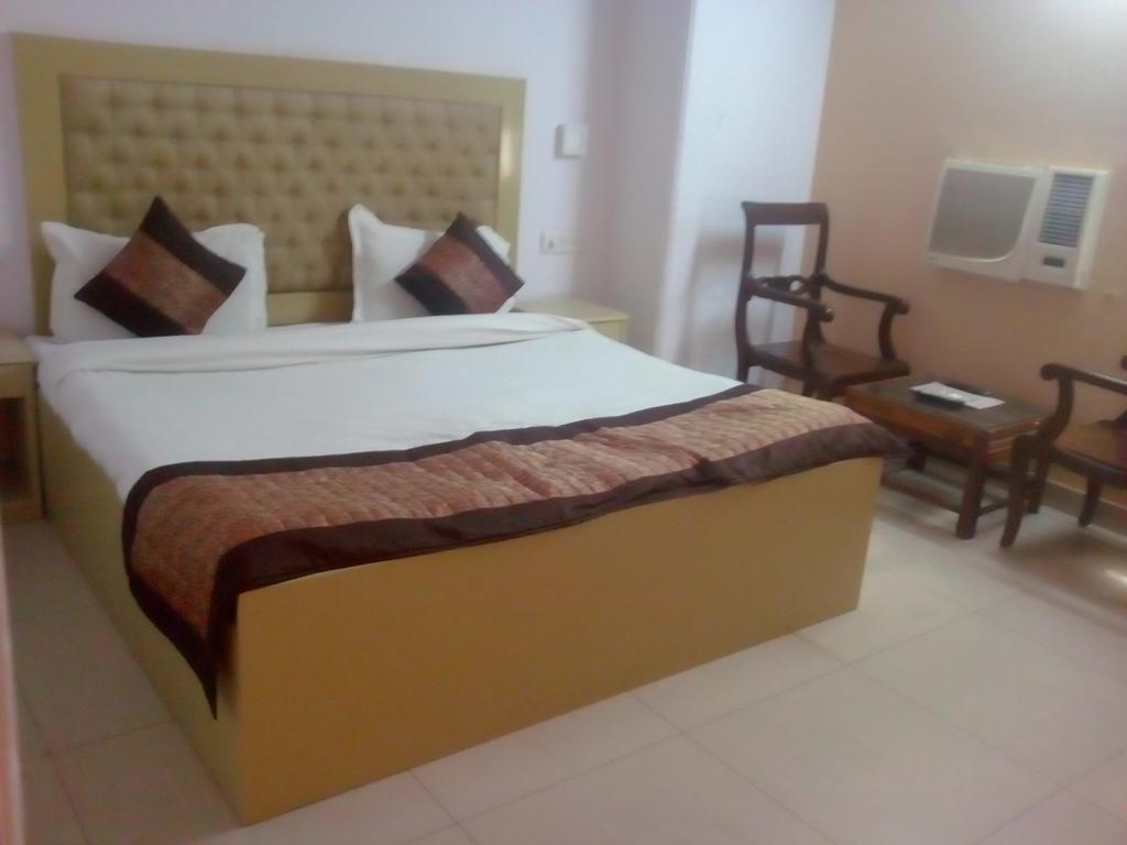 Hotel O Hotel Landmark Inn Delhi  Exterior photo