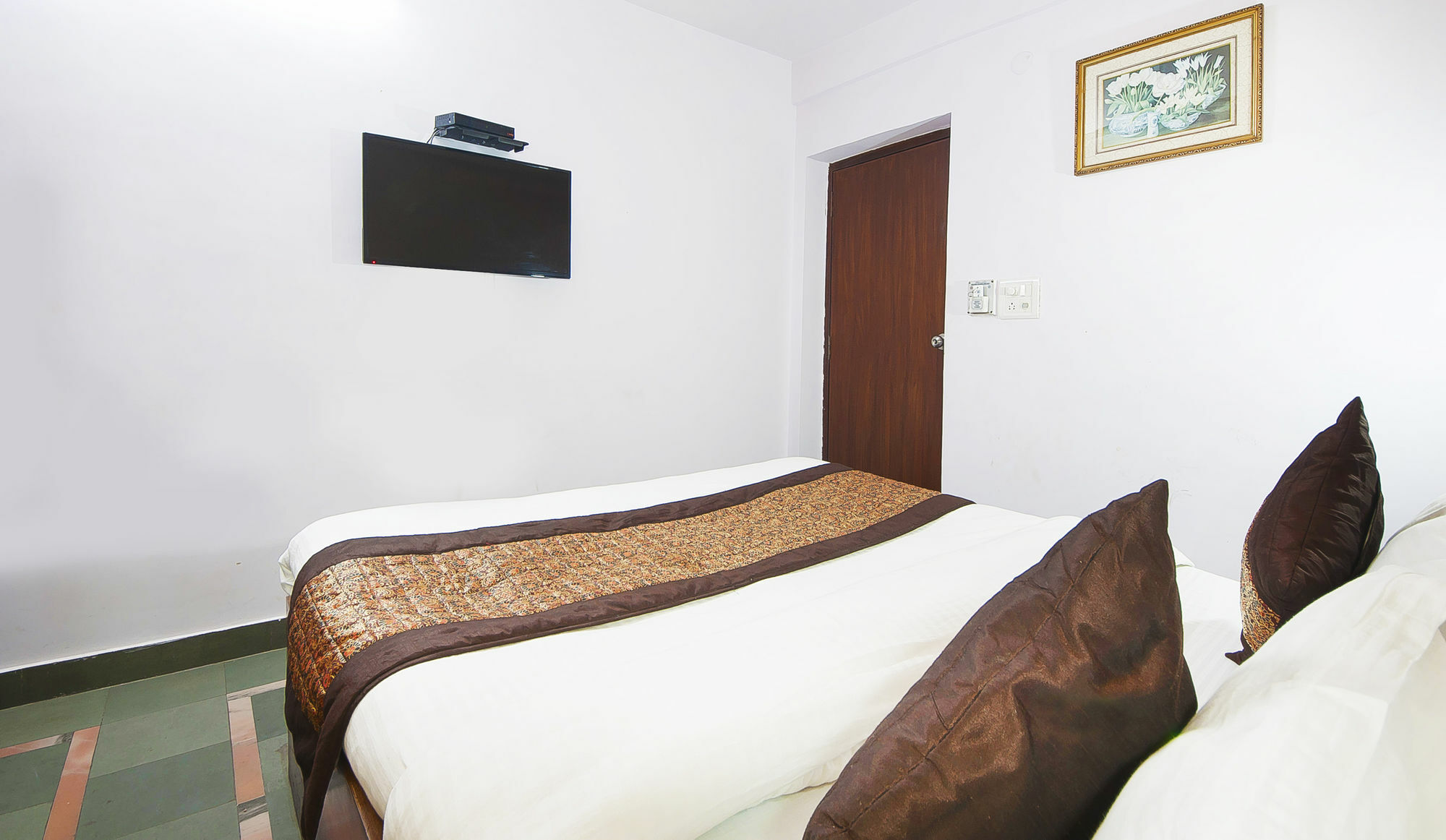 Hotel O Hotel Landmark Inn Delhi  Exterior photo