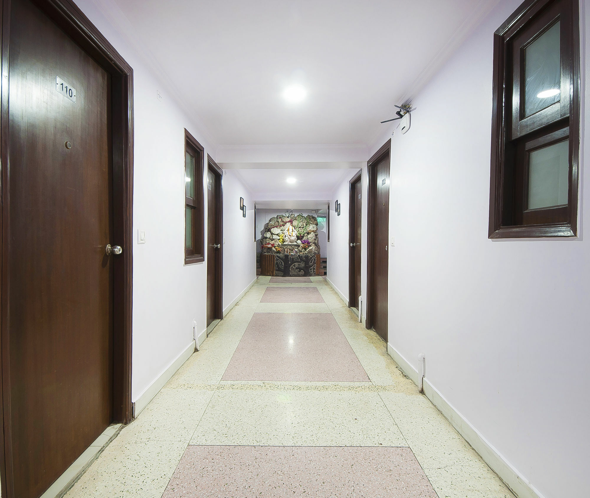 Hotel O Hotel Landmark Inn Delhi  Exterior photo